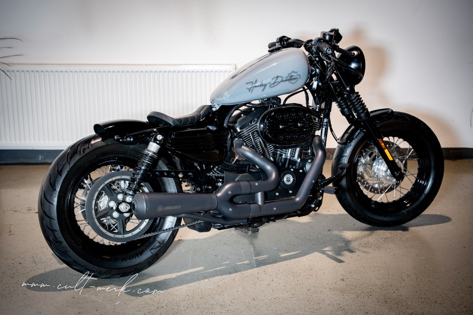 HARLEY DAVIDSON SPORTSTER 1200 CUSTOM "NARDO GREY" 48 by CW