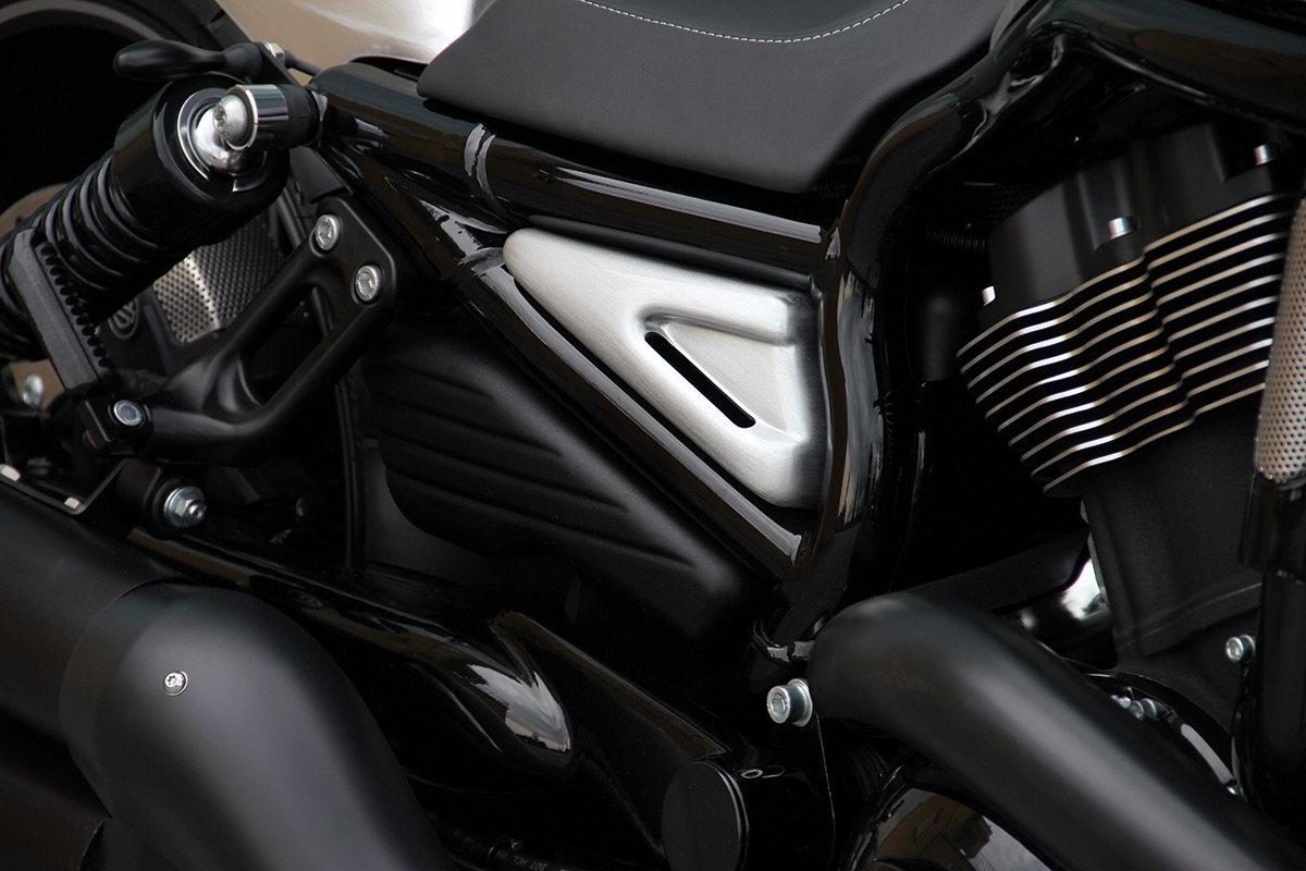 HARLEY V ROD NIGHT ROD SPECIAL - Tank Cover RACING (BJ. 2007 - 2017)