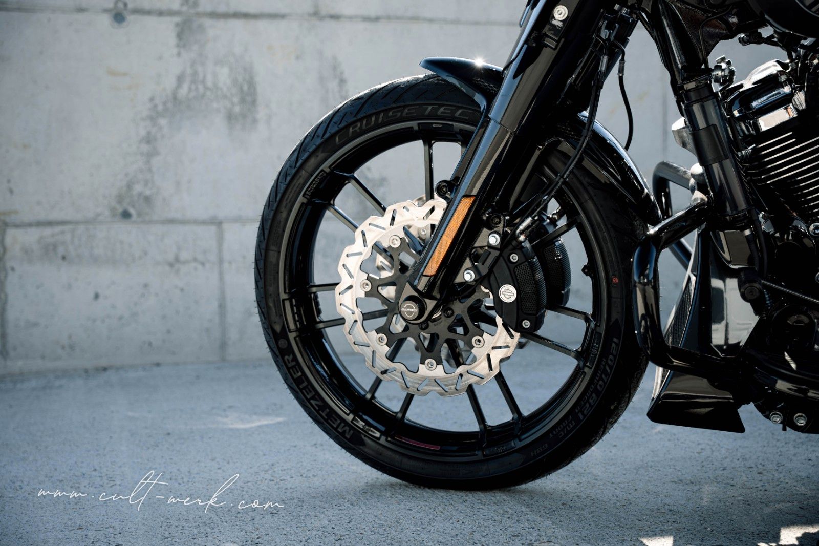 HARLEY DAVIDSON STREET GLIDE 25 "FADE CAMOU" LUFT by Cult-Werk