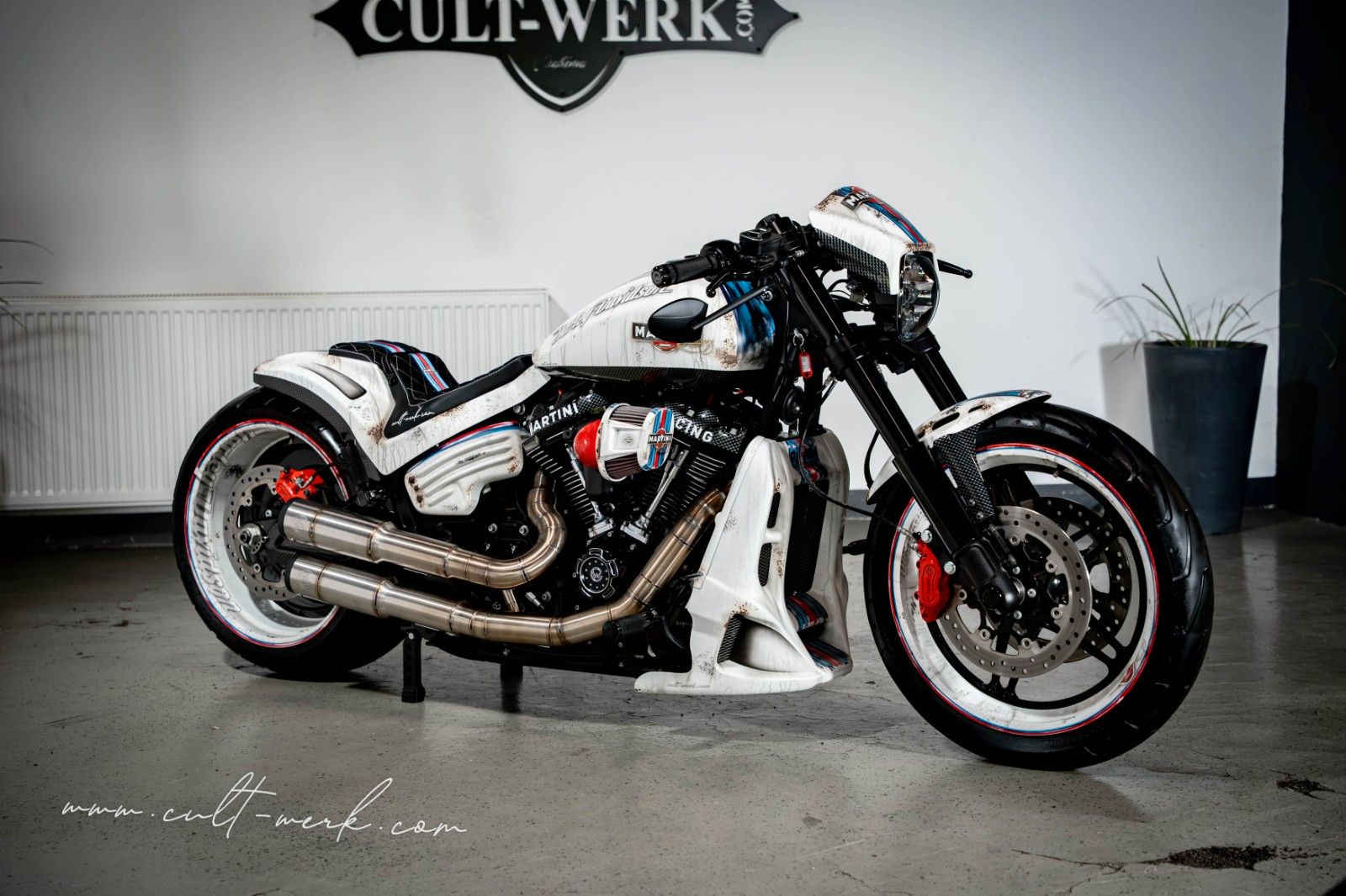 HARLEY DAVIDSON FXDR 114 "Martini Used Look" by Cult-Werk