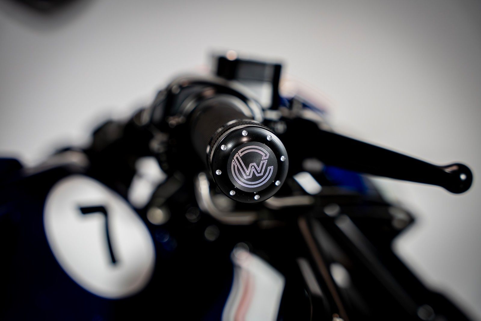 HARLEY DAVIDSON V-Rod Night Rod Special "Rothmans" by CW